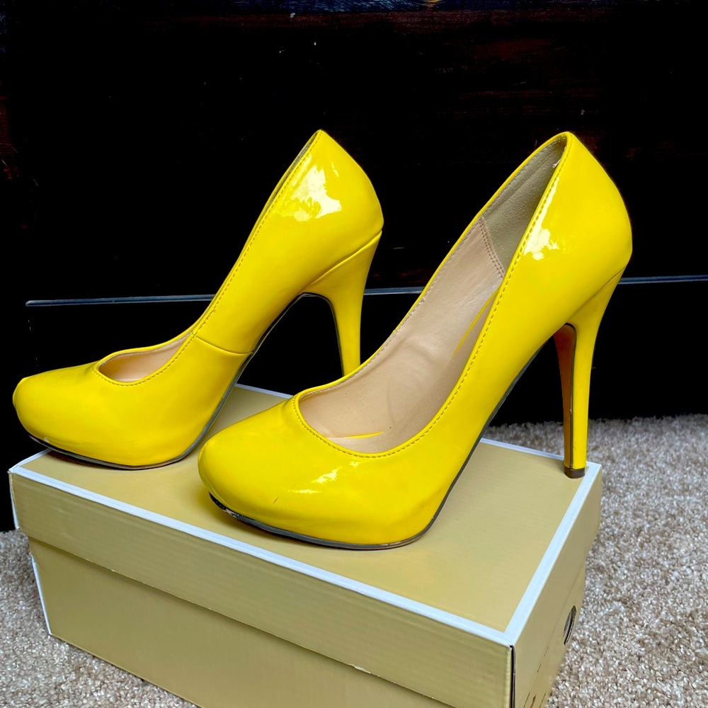 Bright Yellow Heel